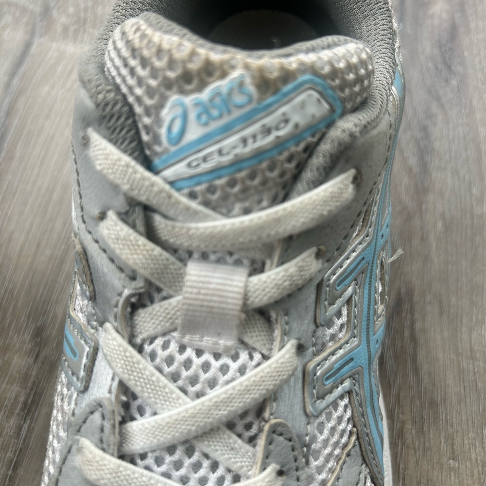 Asics Boys Sneakers in Gray and Light Blue - Picture 5 of 16
